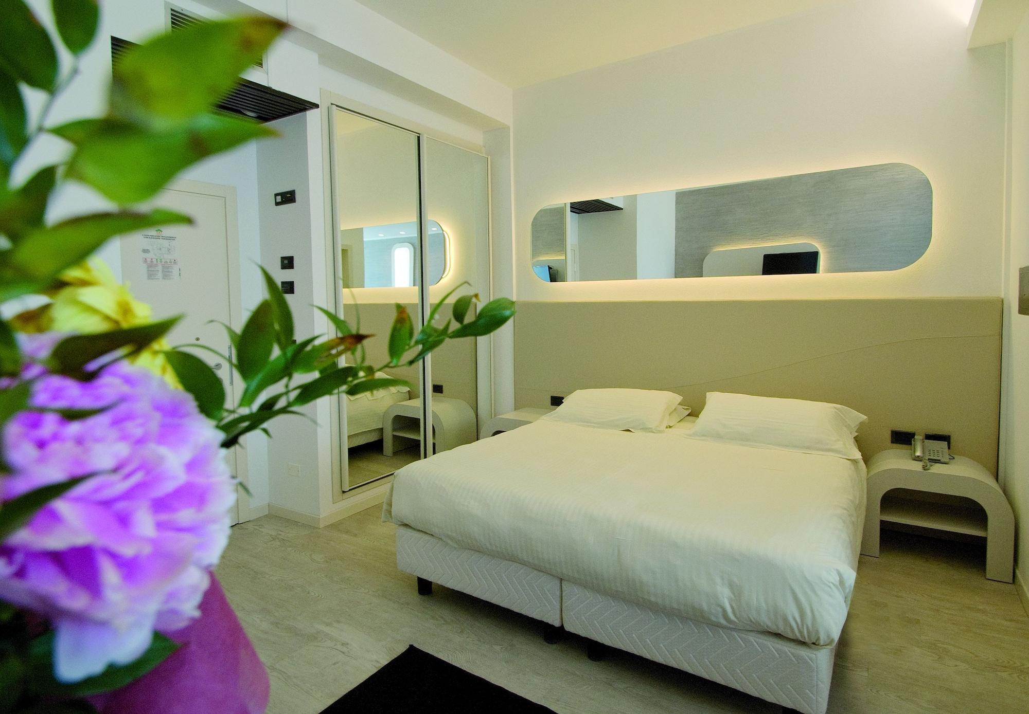 Hotel Le Palme - Premier Resort Milano Marittima Buitenkant foto