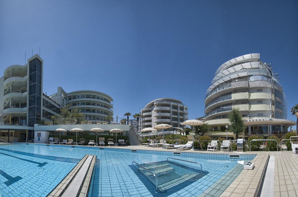 Hotel Le Palme - Premier Resort Milano Marittima Buitenkant foto